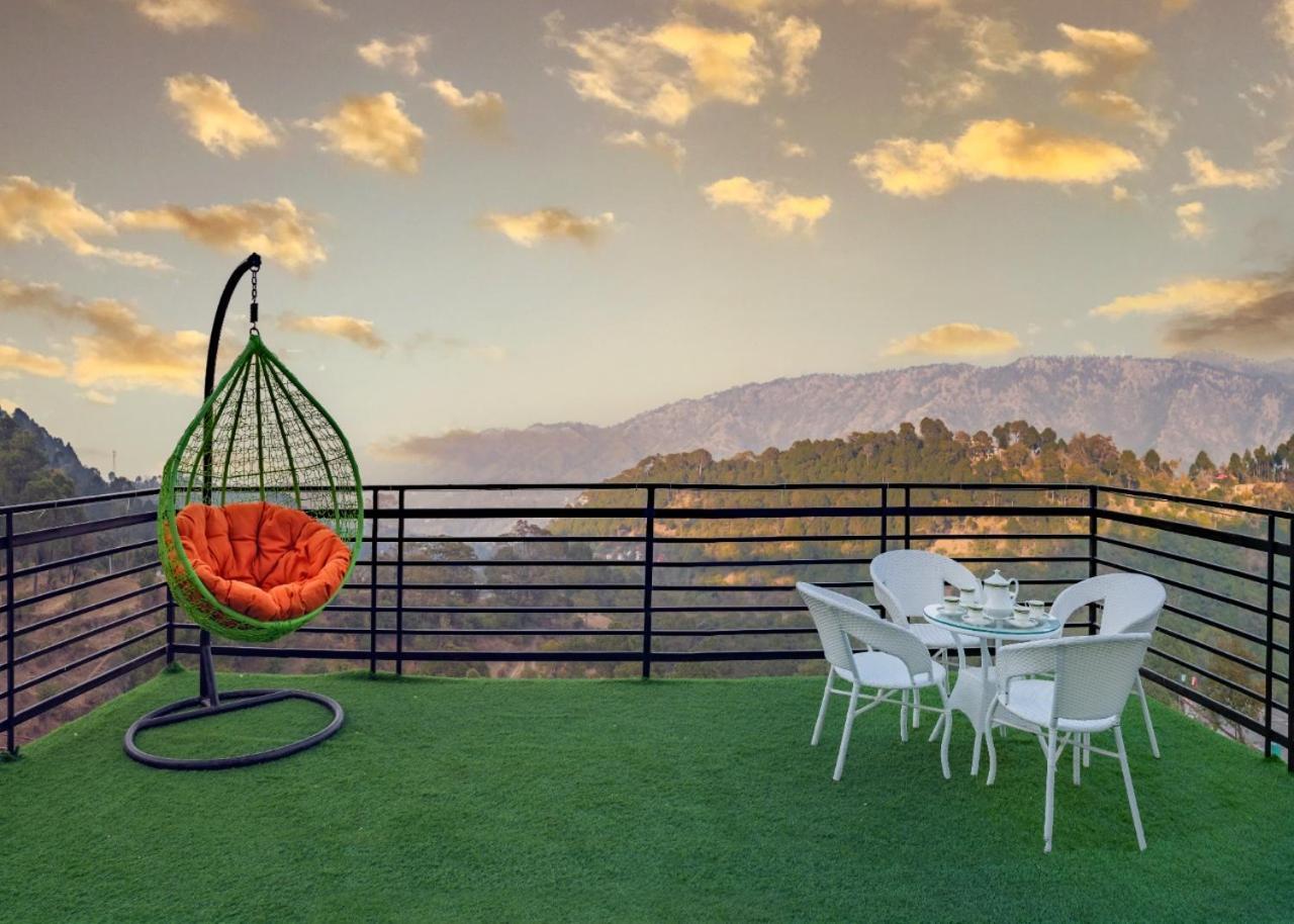 Mystic Kasauli I Pvt Balcony I Peacefull Area I Serviced Apt I By Exotic Stays エクステリア 写真