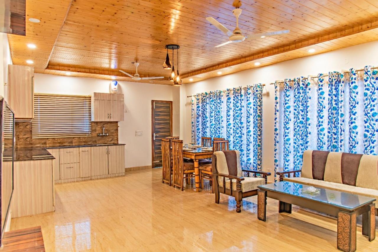 Mystic Kasauli I Pvt Balcony I Peacefull Area I Serviced Apt I By Exotic Stays エクステリア 写真