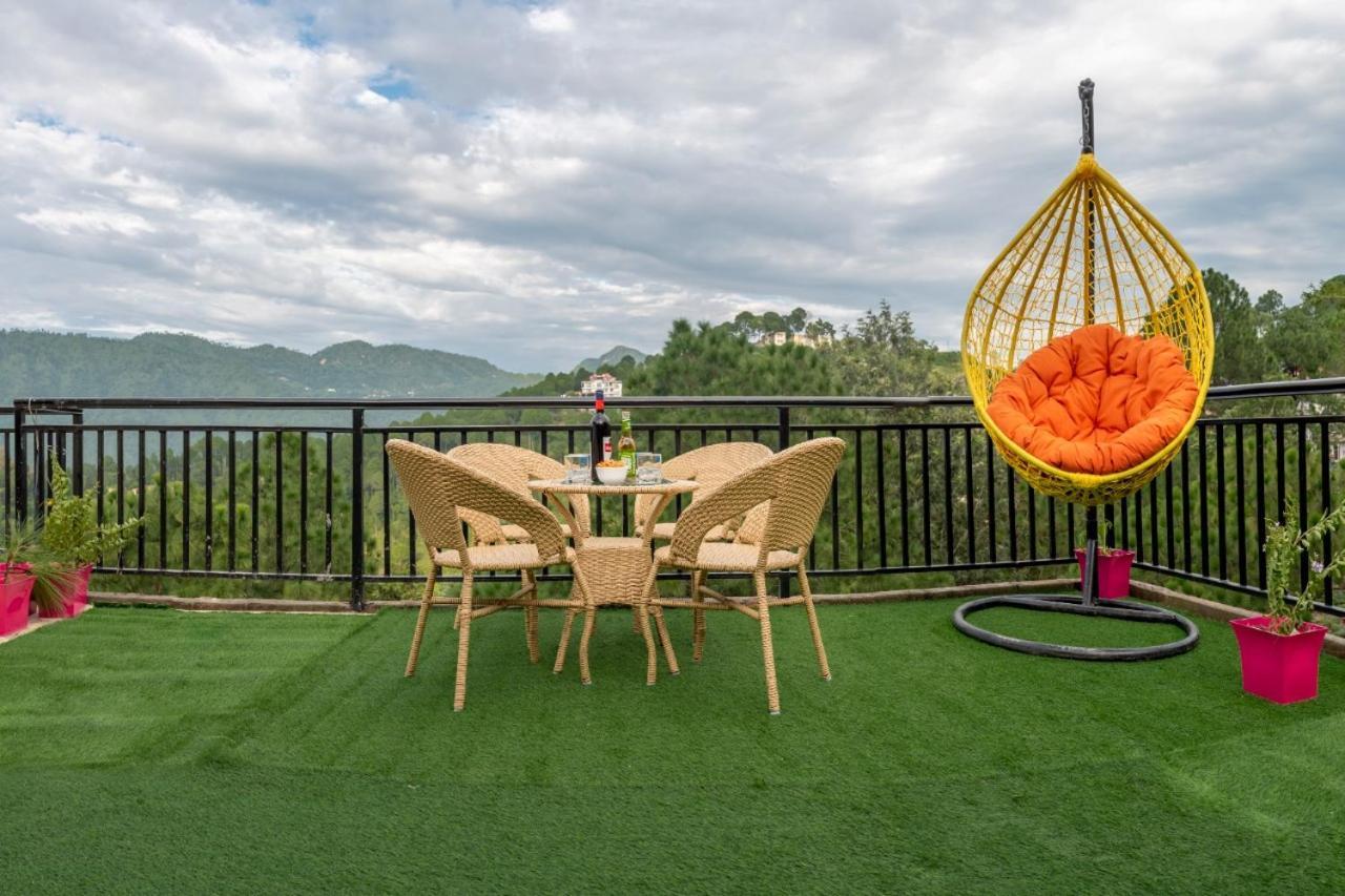 Mystic Kasauli I Pvt Balcony I Peacefull Area I Serviced Apt I By Exotic Stays エクステリア 写真